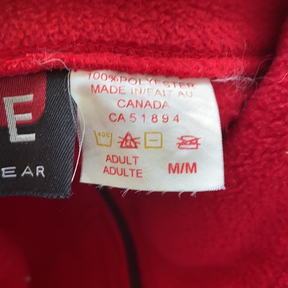 Soft fleece red jacket. - Picture 3 of 3